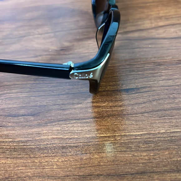 Chloe’ Women’s Black Sunglasses - Picture 7 of 8